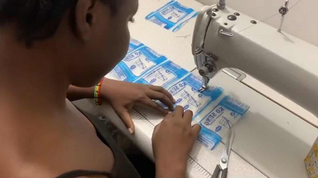 Hiky Muda Clothing based in Tamale, Ghana have found a solution to the waste generated by single-use plastic water pouches. 