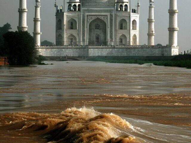 Representational Image- Taj Mahal Flooded