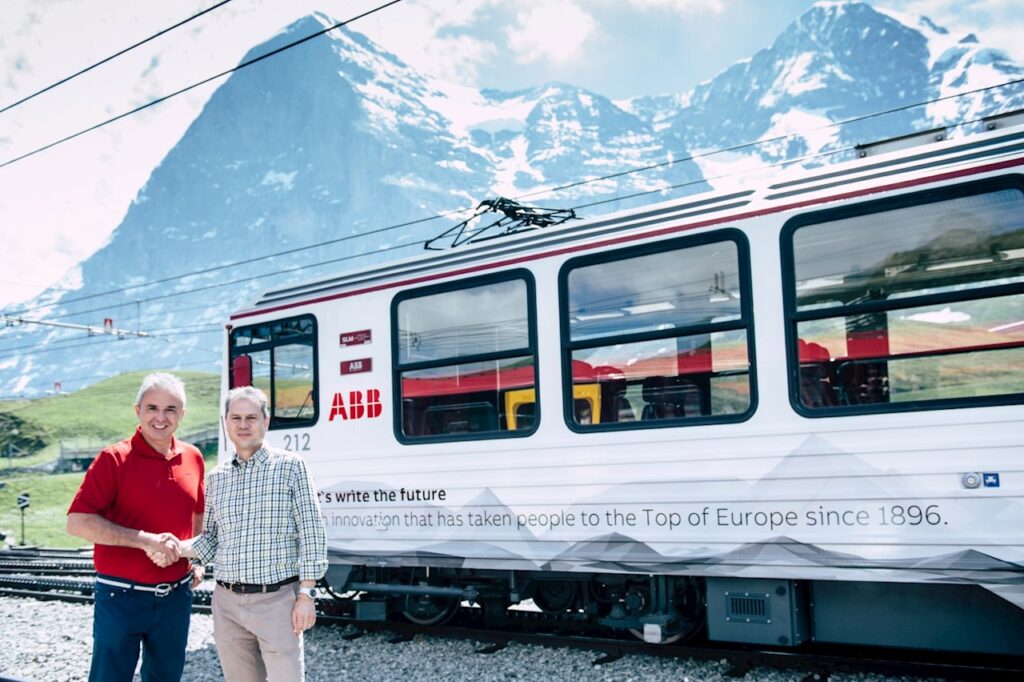 Urs Kessler, CEO of Jungfraubahnen, and Remo Lütolf, Managing Director of ABB Switzerland