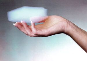 Aerogel_hand