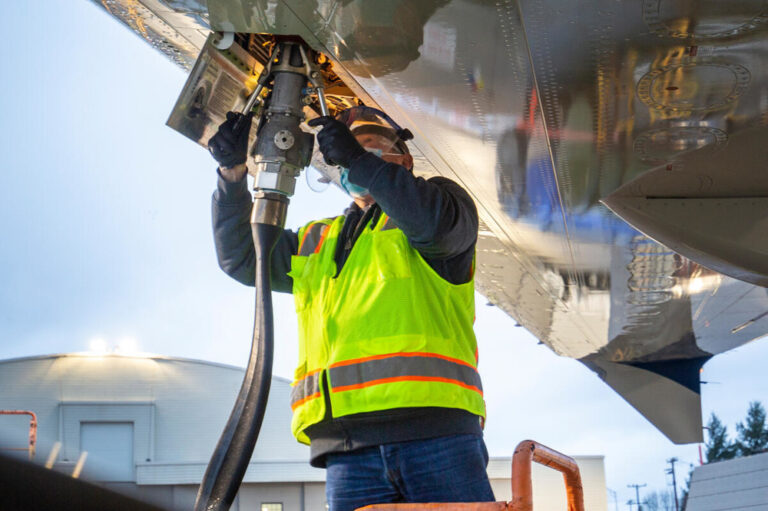 Boeing Joins U.S. in Pioneering APEC's Green Flight Path with Sustainable Fuel Push