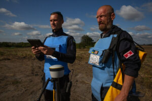 Trimble's Precision Tech Empowers HALO Trust in Ukraine's Landmine Clearance Mission!