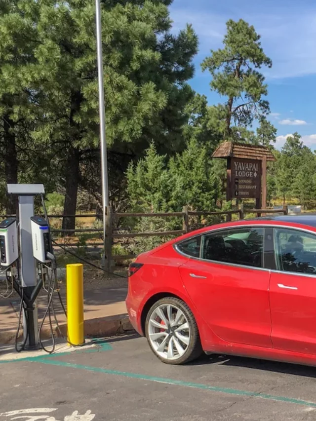 Grand Canyon's Electric Shift: EV Charging Now at America's Iconic Stop