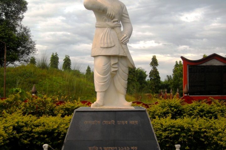 Statue of Lachit Barphukan at his maidam. Ahoms led by general Lachit Barphukan defeated the Mughls led by Ramsingh in battle of Saraighat in 1671. He died a year later and his last remains were laid under this tomb (Maidam) constructed by Swargadeo Udayaditya Singha in 1672 at Hoolungapara, 16 kms east of Jorhat city.