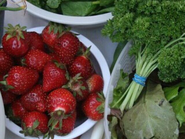 Adding a variety of fresh vegetables and fruits like strawberries to your diet can help increase your intake of important vitamins and antioxidants.(Source: Flickr)