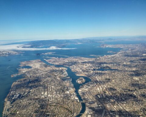 The East Bay region of the San Francisco Bay Area, with San Francisco and Marin County in the background.( Credits- Staeiou - CC BY-SA 4.0 )