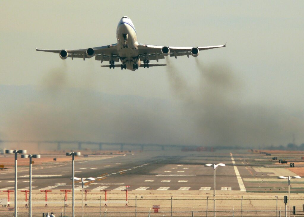 Air China B-2471 takeoff SFO runway 28R , Photo credits - dsleeter_2000 ,CC BY-NC 2.0