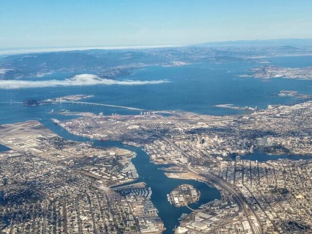 The East Bay region of the San Francisco Bay Area, with San Francisco and Marin County in the background.( Credits- Staeiou - CC BY-SA 4.0 )