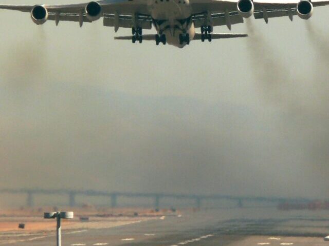 Air China B-2471 takeoff SFO runway 28R , Photo credits - dsleeter_2000 ,CC BY-NC 2.0