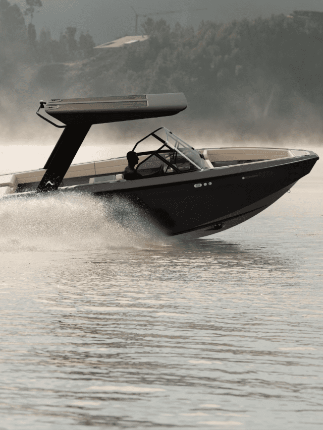 Arc’s New 500 HP Electric Wake Boat with 226 kWh Battery Promises All-Day Adventure and Emission-Free Boating