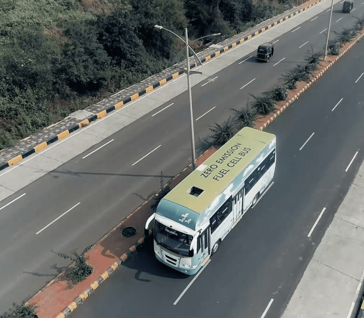 India’s First Hydrogen Fuel Cell Bus Is Here Stay & Flourish