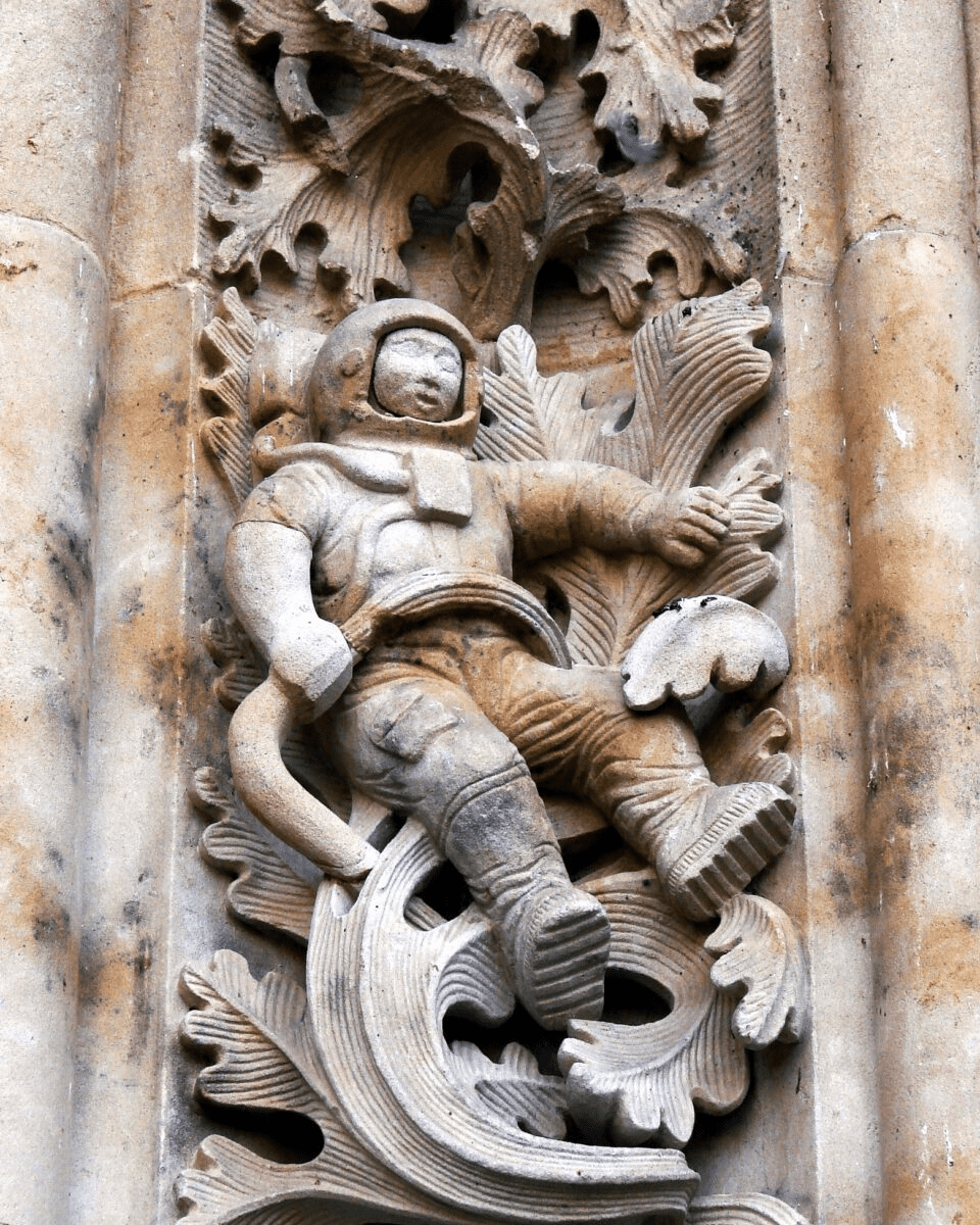 Sculpture of astronaut