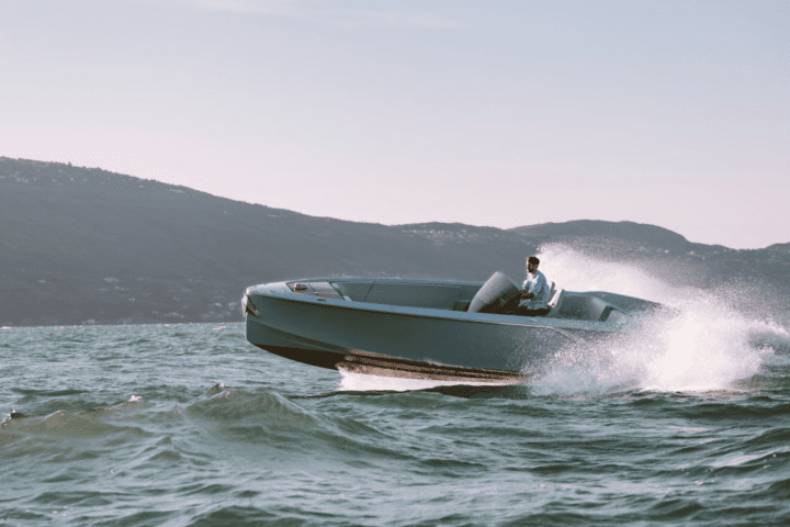 Porsche and Frauscher's 850 Fantom Air Electric Boat Making Waves in Sports Waters!