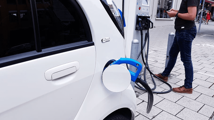 Insurers Writing off Electric Vehicles over Minor Damage: Climate Benefits of Electric Vehicles Undermined