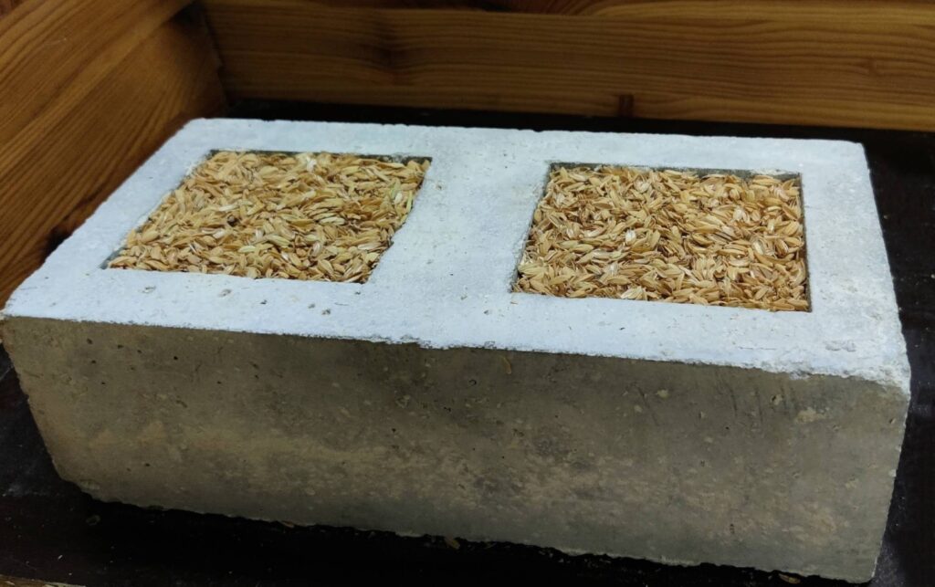 Concrete component made of recycled aggregates and rice husk ash with rice straw insulation. Photo Credit: (Fraunhofer WKI)