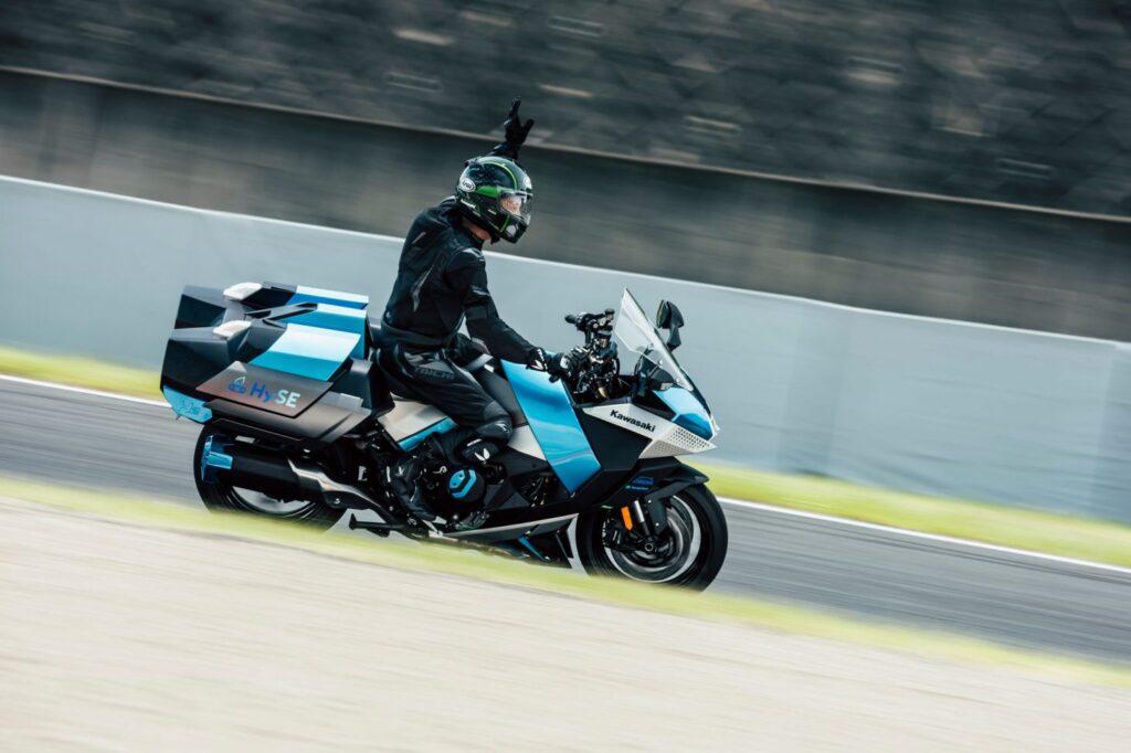 World’s First Public Demonstration of Hydrogen Engine Motorcycle. Photo Source: Kawasaki.eu