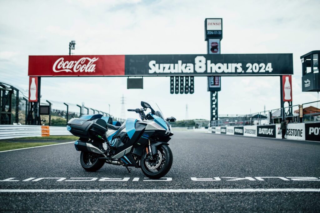 World’s First Public Demonstration of Hydrogen Engine Motorcycle. Photo Source: Kawasaki.eu