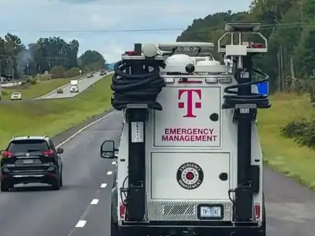 T‑Mobile Emergency Response vehicle en‑route to Florida