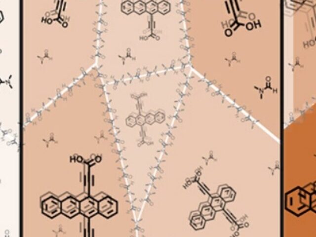 This schematic shows the evolution from solvated individual Tc-DA molecules to dimers to larger clusters through concentration-induced aggregation.