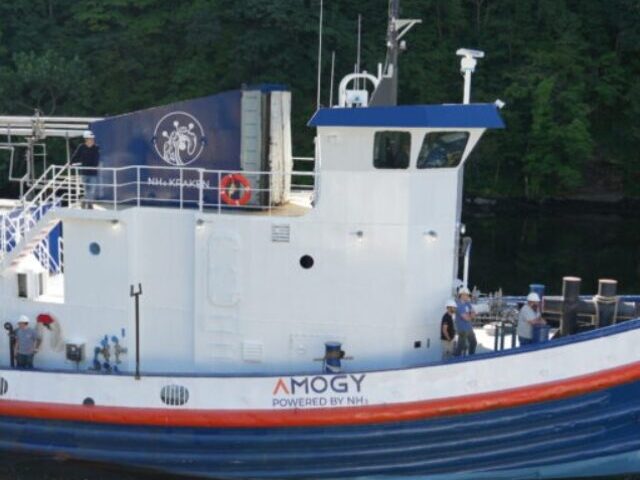 World’s First Carbon-Free Tugboat