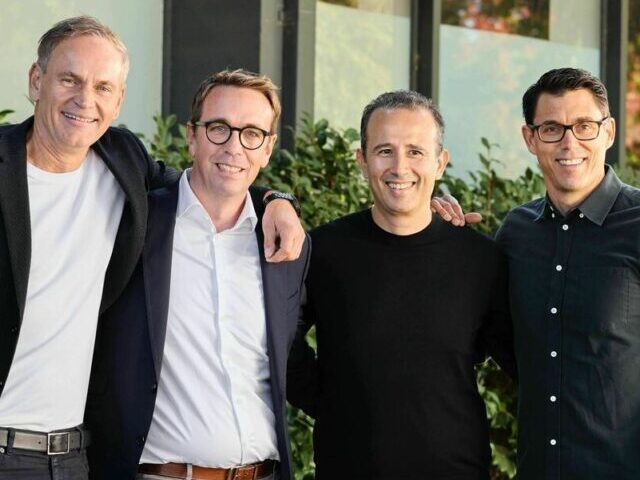 f.l.t.r. Oliver Blume, CEO Volkswagen Group, Carsten Helbing, designated future co-CEO of the joint venture, Wassym Bensaid, co-CEO of the joint venture, RJ Scaringe, Founder and CEO of Rivian.