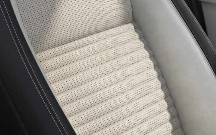 JLR CLOSES THE LOOP WITH INDUSTRY FIRST BREAKTHROUGH USING RECYCLED SEAT FOAM