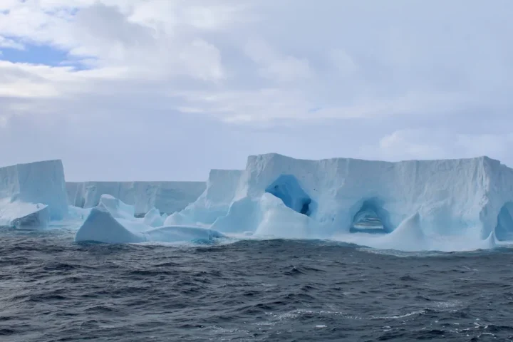 Representative Image. Colossal iceberg A23a resumes movement after being temporarily trapped in oceanic vortex. Photo Source: British Antarctic Survey