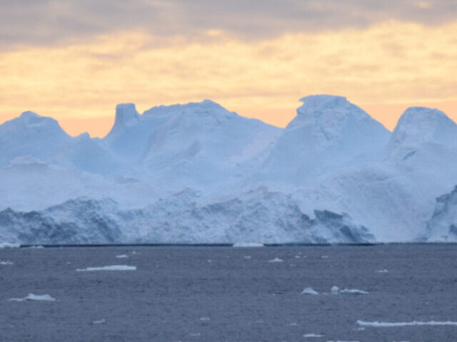 Photos of the Southern Ocean. This photo was taken during a cruise in the 1990s, during which scientists collected the sediment core that forms the basis of this study. Photo credit: Minoru Ikehara.