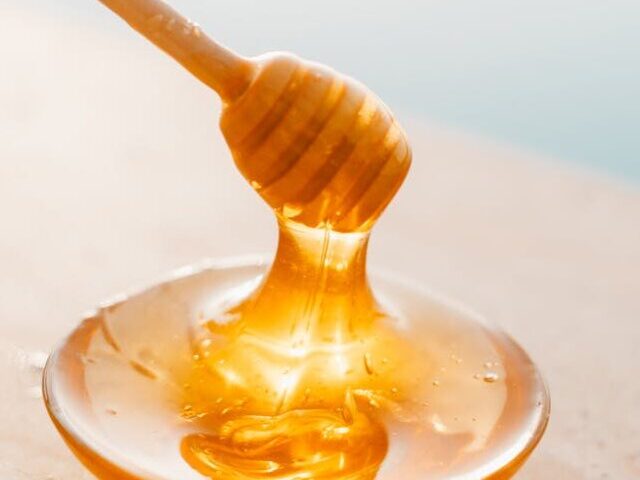 Honey Scam Forces World Beekeeping Awards to Drop Honey Prize (7)