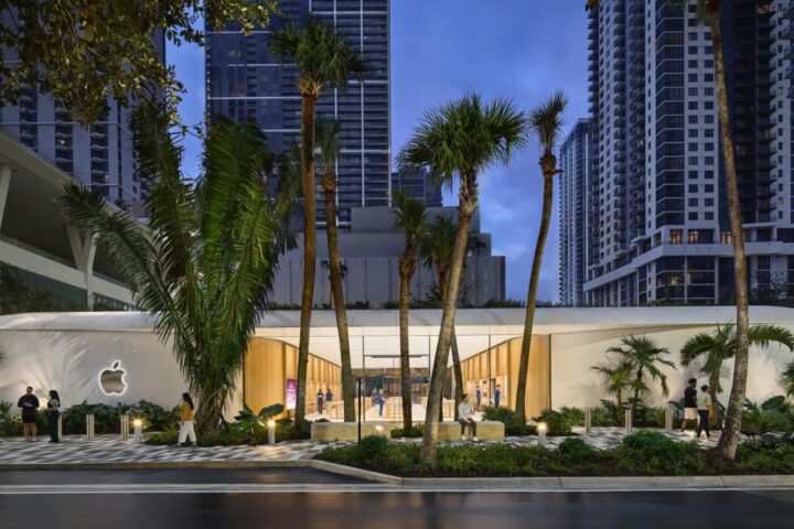 Apple New Worldcenter Store in Miami. Photo Source: Apple