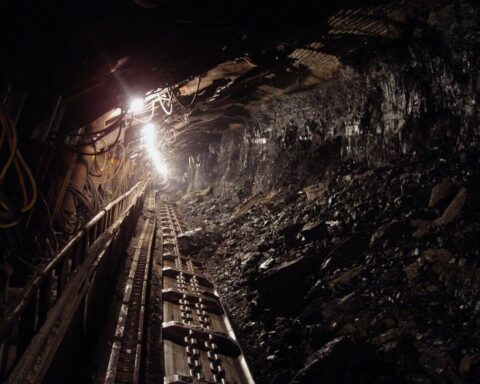 Representative image. Coal mines. Photo source : hangela (pixabay).