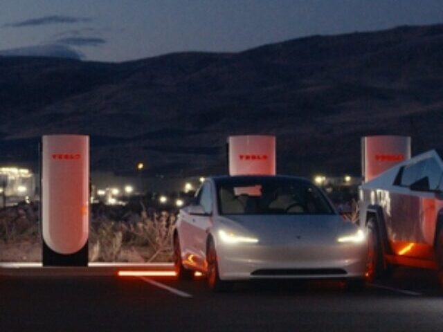 Cybertruck Tesla's V4 Superchargers. Photo Source: Tesla charging (Twitter)