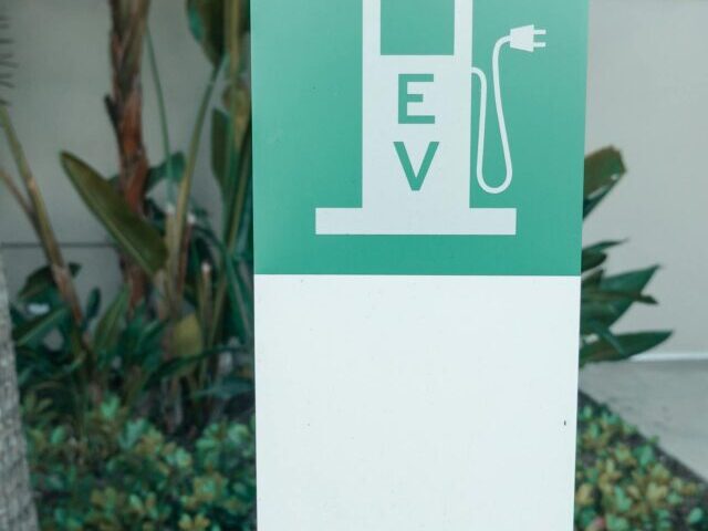 Winter Slashes EV Range by 40% Power-Saving Hacks to Stay Charged (3)