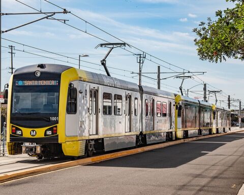 LA Metro Rail Expo Line, Photo Source: Han Zheng (CC BY-SA 2.0)