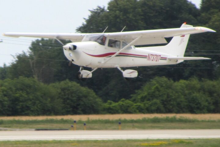 Representative image of a Cessna 172N Skyhawk. Photo Source: FlugKerl2 (CC BY-SA 3.0).