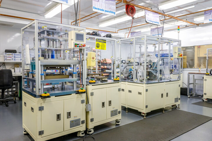 Representative Image: Battery Manufacturing Lab-Oak Ridge National Laboratory ( Attribution (CC BY 2.0)