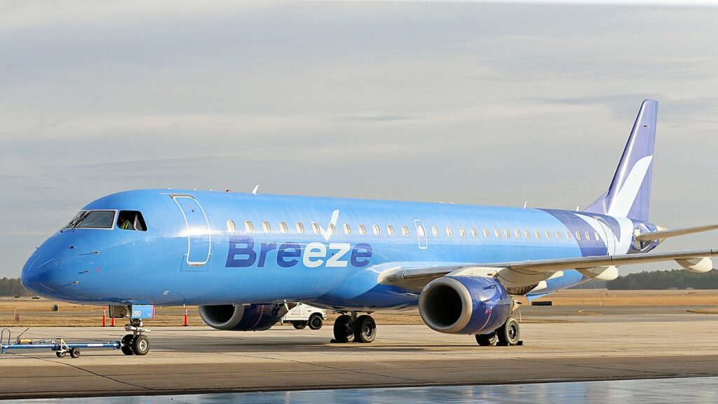 Representative Image: Embraer 190 da Breeze Airways. Photo Source: CC BY-SA 4.0 (Wikimedia)