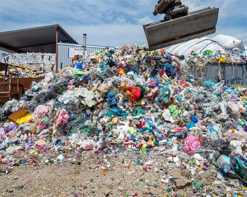 Representative Image Recycling of plastic waste, Photo Source: Reinhold Möller Ermell (CC BY-SA 4.0)