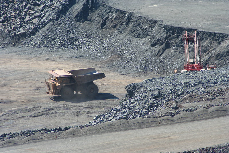 Representative Image Mining in Motion, Photo Source: Lars Hammar (CC BY-NC-SA 2.0)