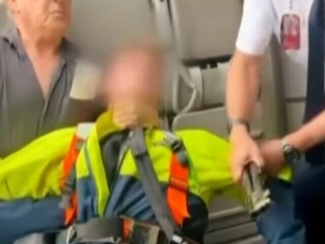 An incident involving a security breach at Avalon Airport. Photo Source : 7NEWS Australia (Youtube)