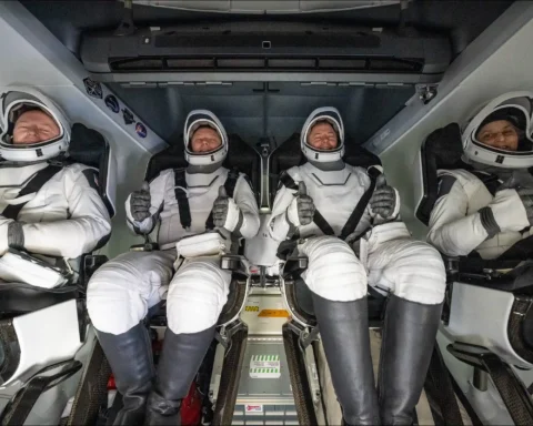 Crew9 NASA Astronauts Nick Hague, Suni Williams, Butch Wilmore, and Roscosmos cosmonaut Aleksandr Gorbunov are seen inside their @SpaceX Dragon spacecraft after splashing down off the coast of Tallahassee, Florida